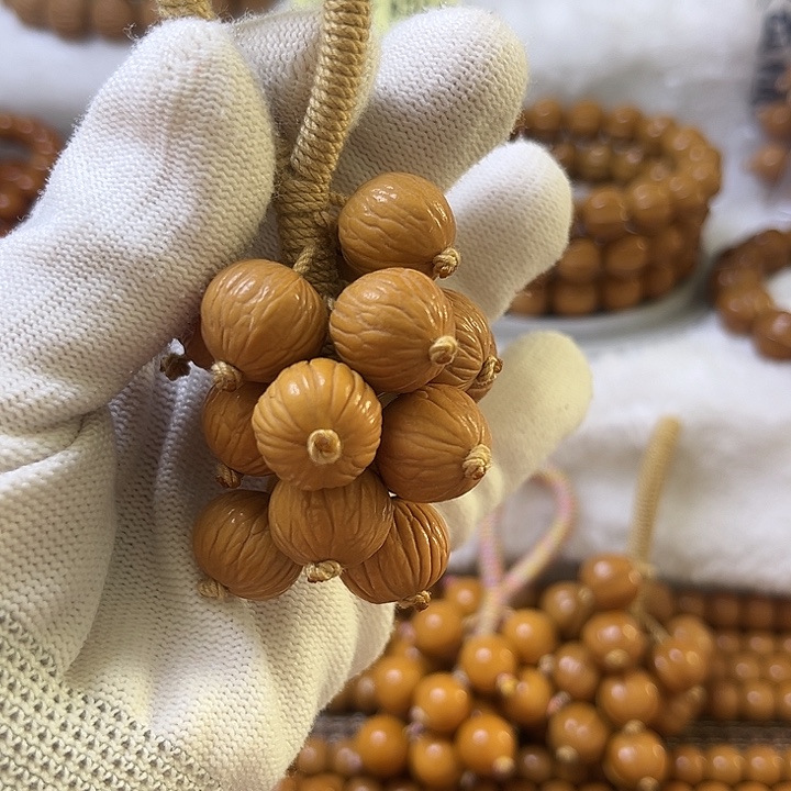 木质类猴头核桃葡萄串