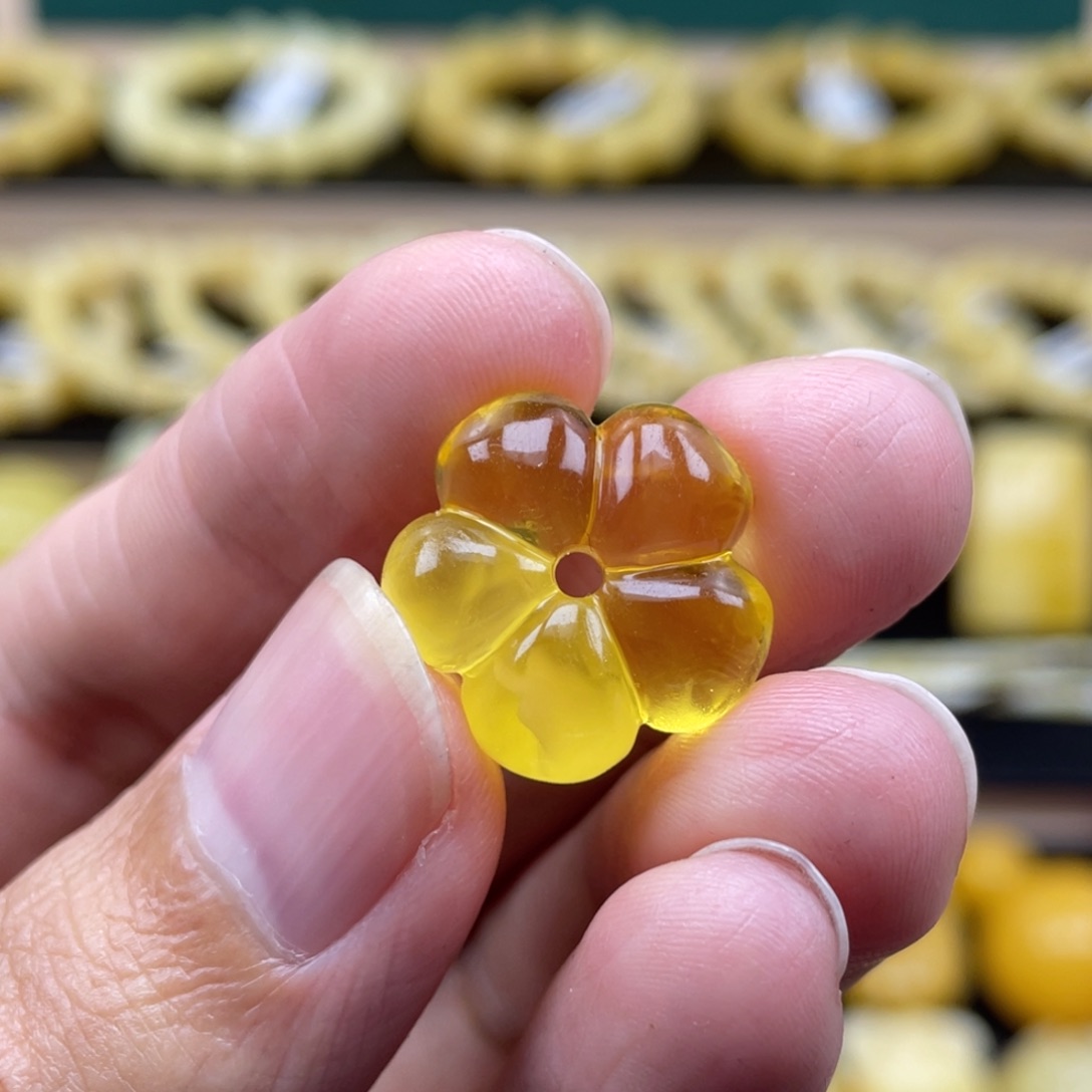琥珀裸石未镶嵌琥珀蜜蜡