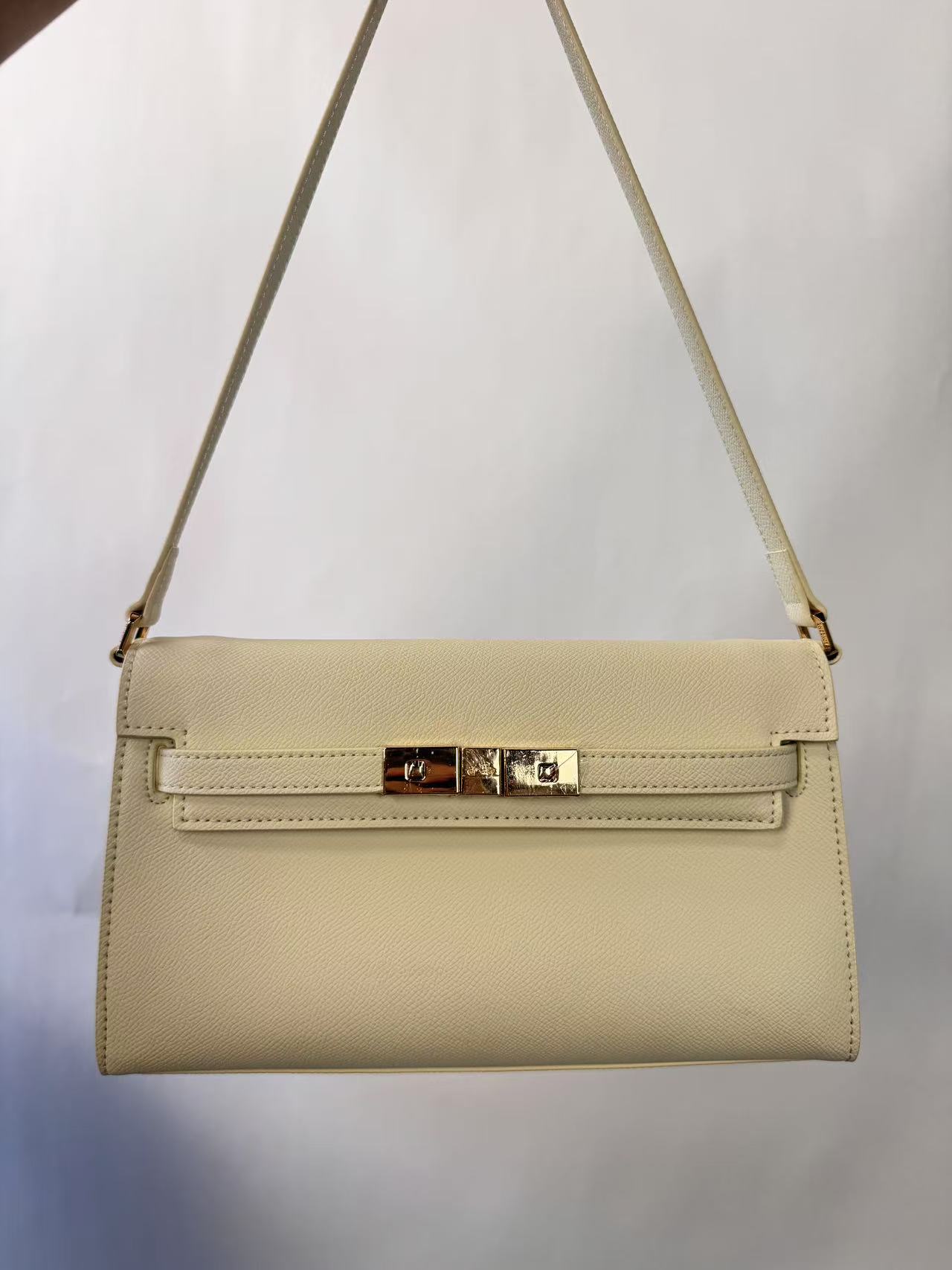 老爷车经典曼哈顿xx时尚百搭真皮小号荔枝纹大象灰腋下包DX8033z