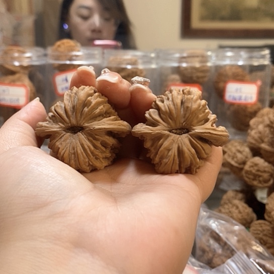 文玩核桃吊坠凯*43四座楼