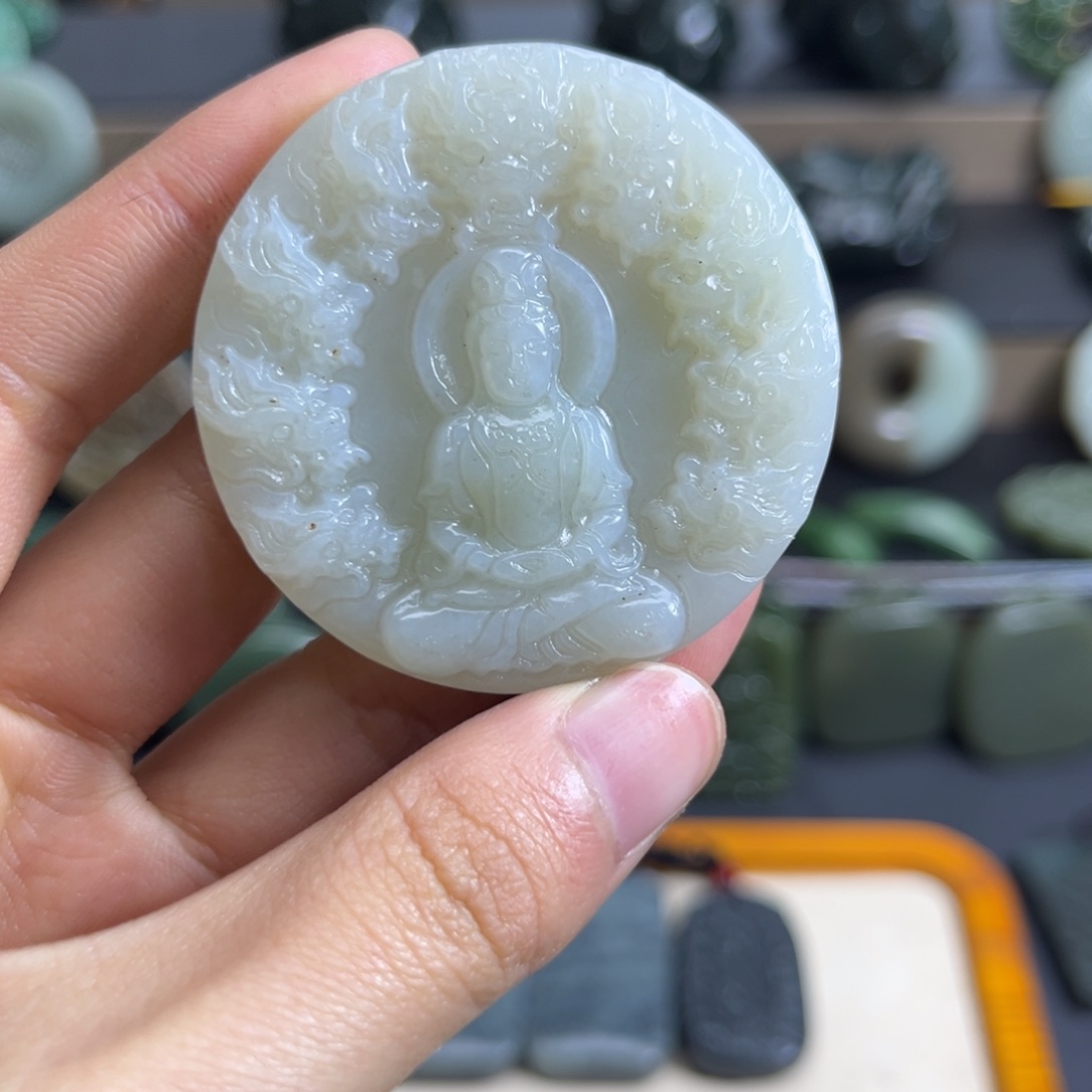 和田玉未镶嵌颈饰