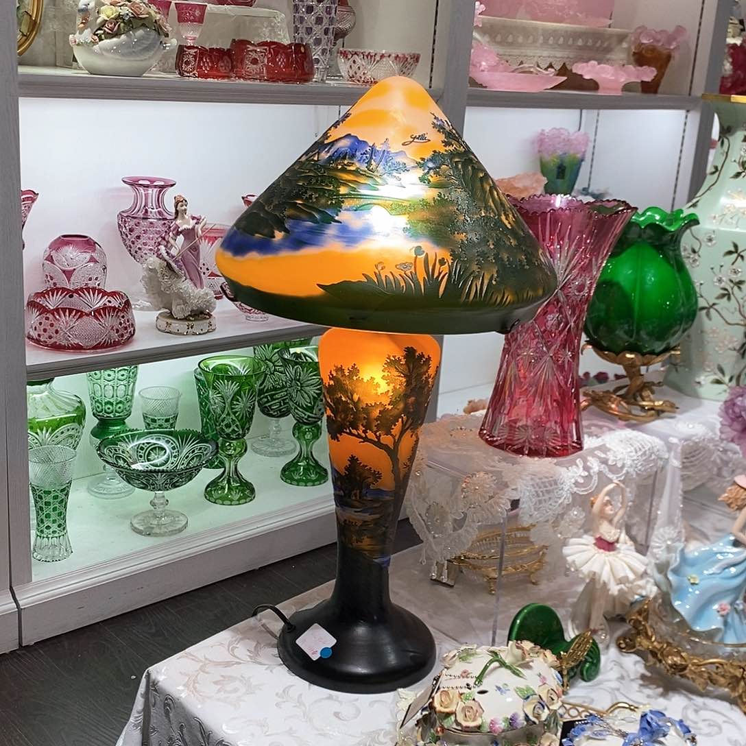 摆件老料琉璃格雷台灯