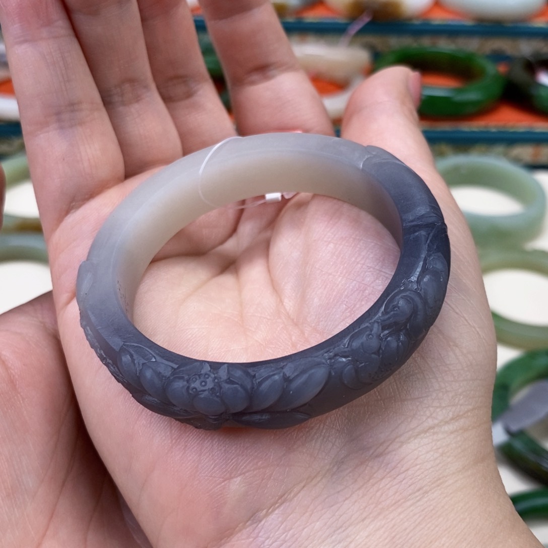 和田玉手镯定制52未镶嵌木*