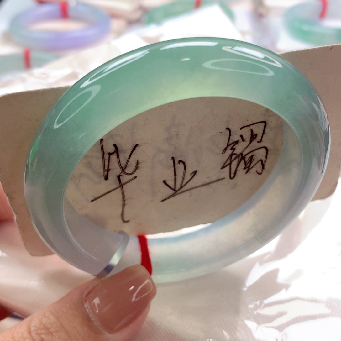 翡翠手镯未镶嵌师妹必收冰绿