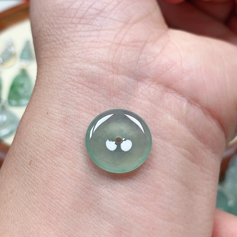 【闪购商品】翡翠吊坠(不含链)未镶嵌