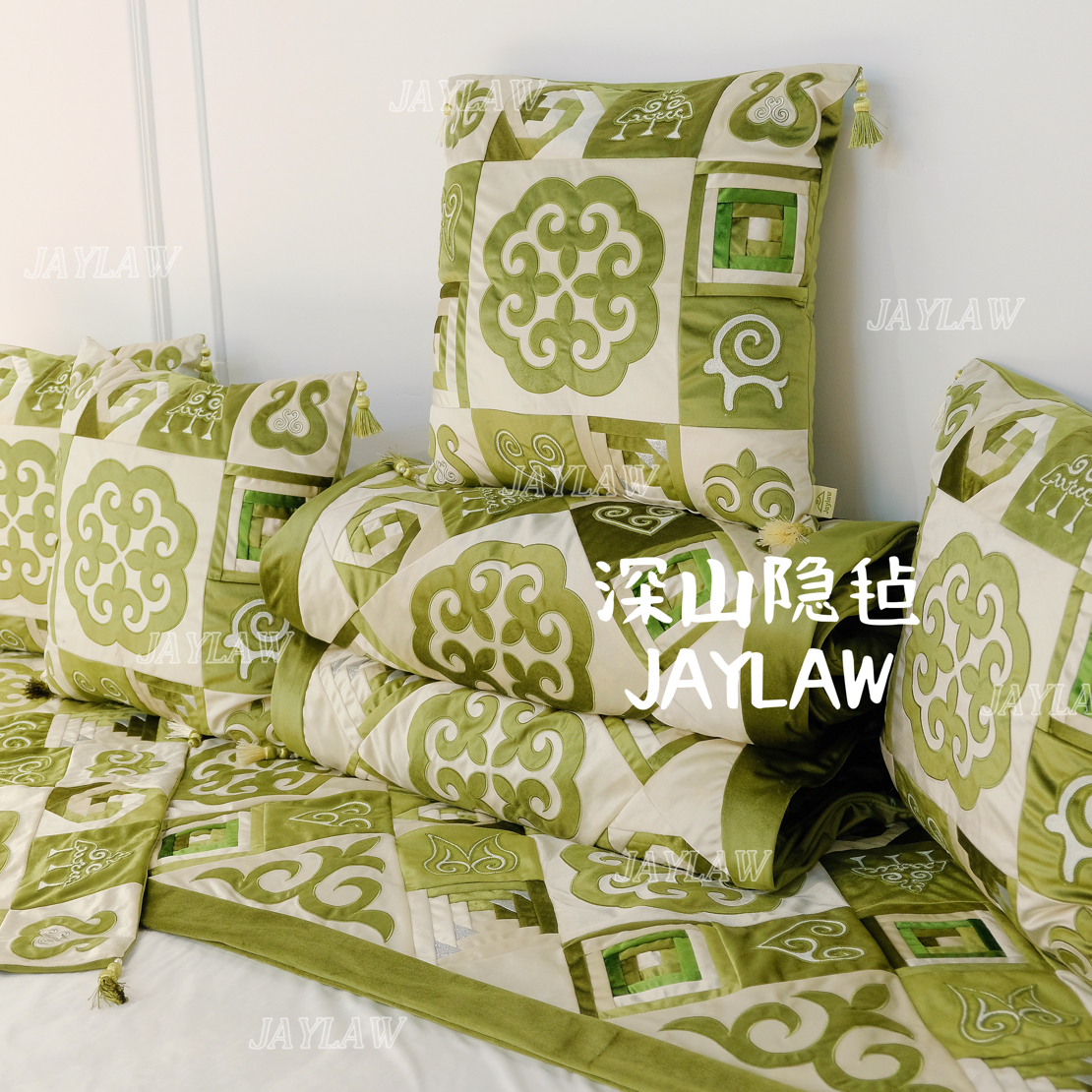 浅绿哈萨克风格拼布刺绣坐垫套沙发垫套靠枕套