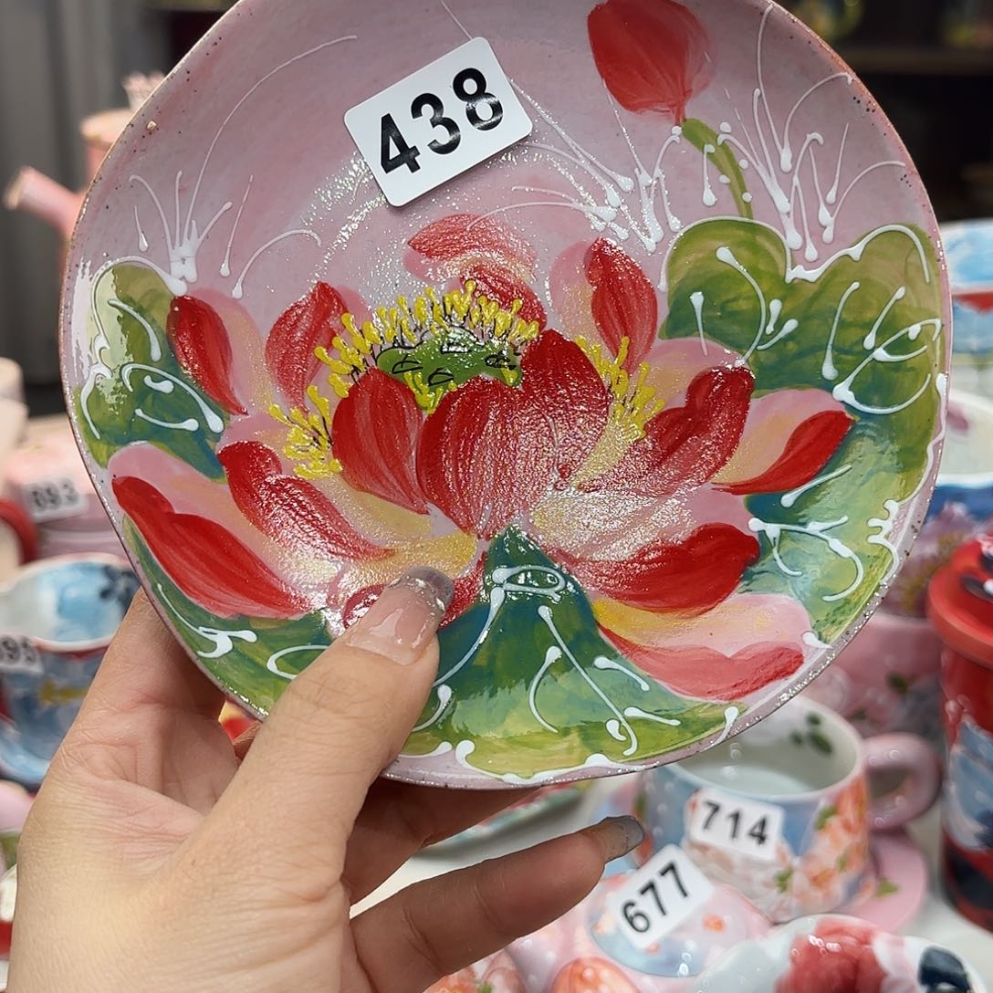 瓷片在我这点吃东西你吃没有呀