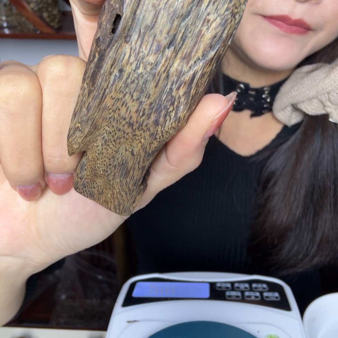 你***我沉香碎屑沉香奇楠沉香手把件