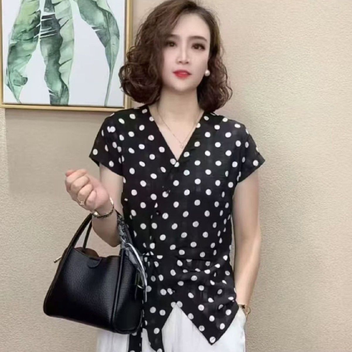 杨杨专属夏季新款休闲薄款波点时尚简约百搭女洋气显瘦小衫设计感