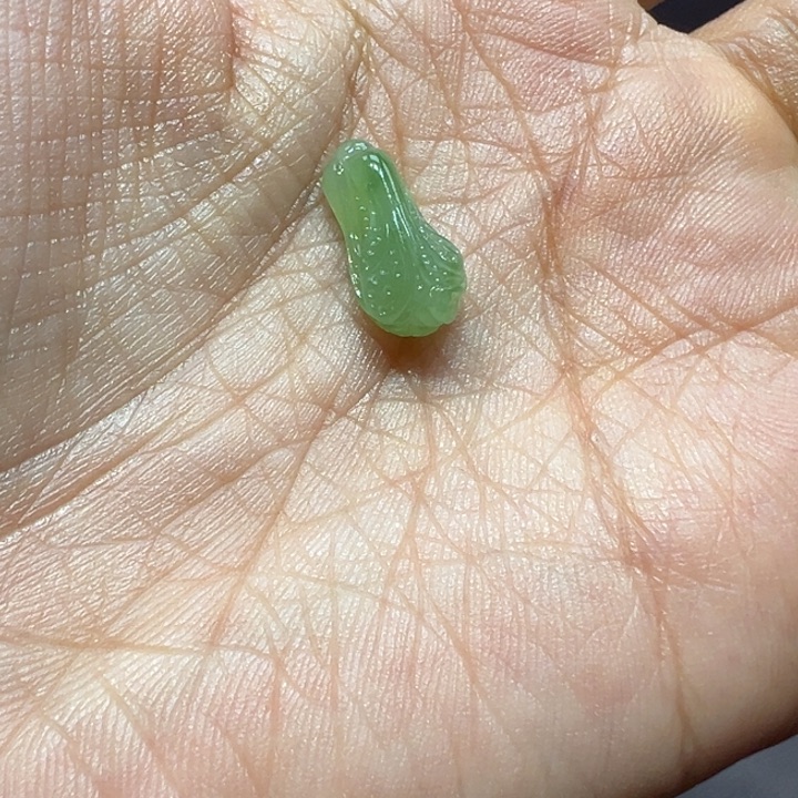 和田玉未镶嵌颈饰碧玉白菜