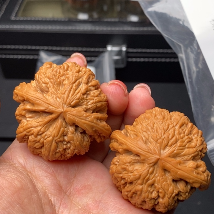 文玩核桃把件48爆肉球筋