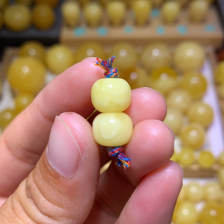 蜜蜡裸石未镶嵌天然俄料浓白花老型10.2