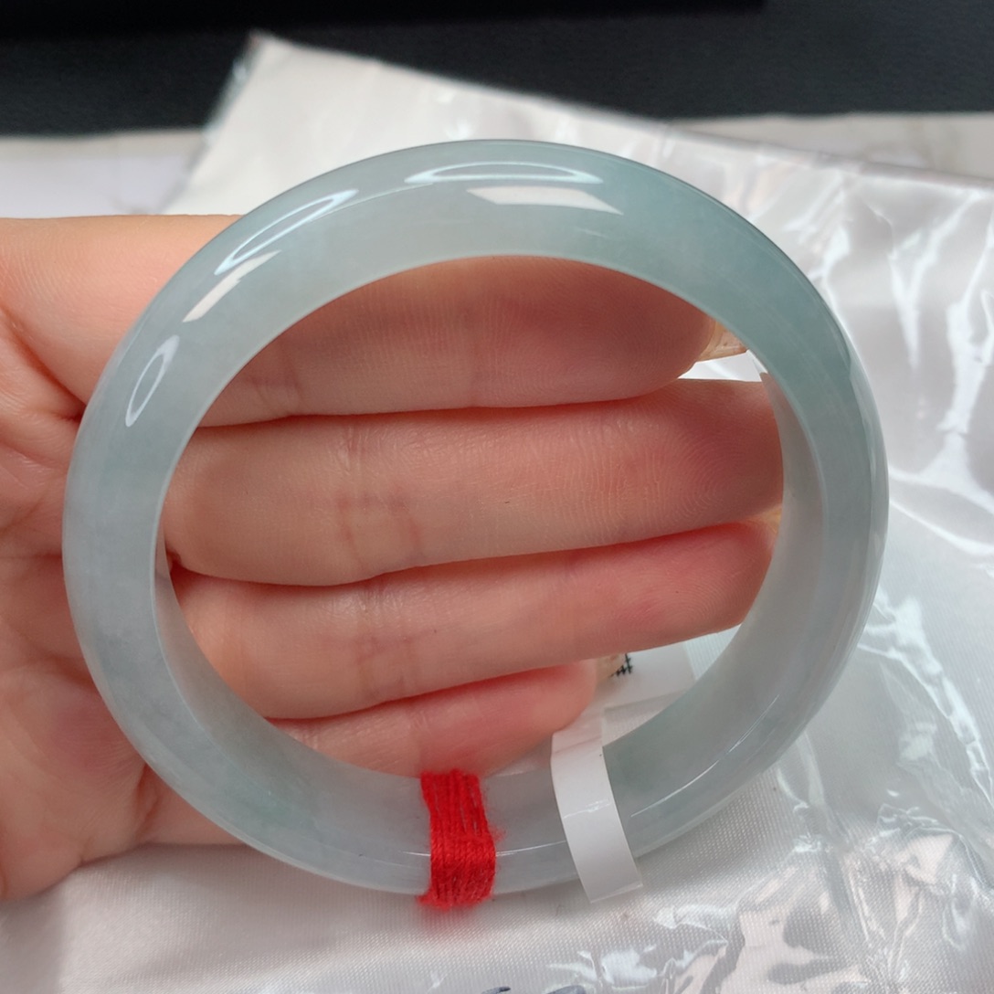 翡翠手镯未镶嵌55-56 蓝底