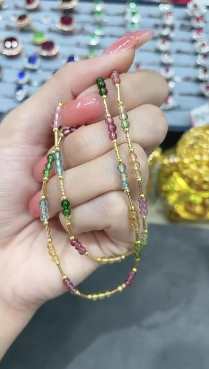 18K金镶嵌碧玺项链 多样性发其一