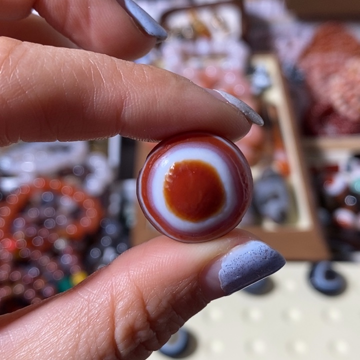 豆***宝玛瑙/玉髓合金珠宝半成品