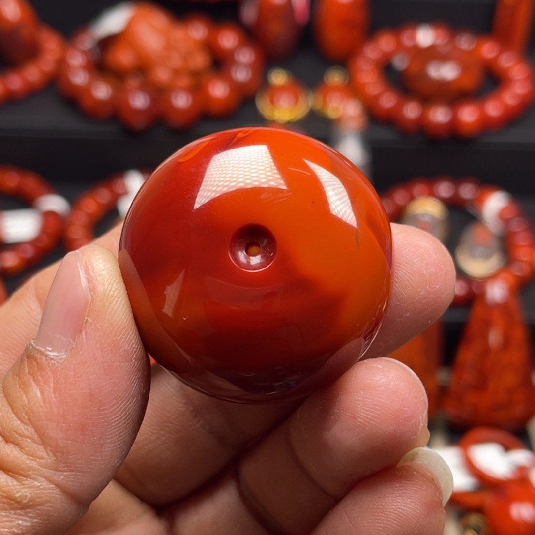 南红玛瑙未镶嵌珠宝奇石吊坠