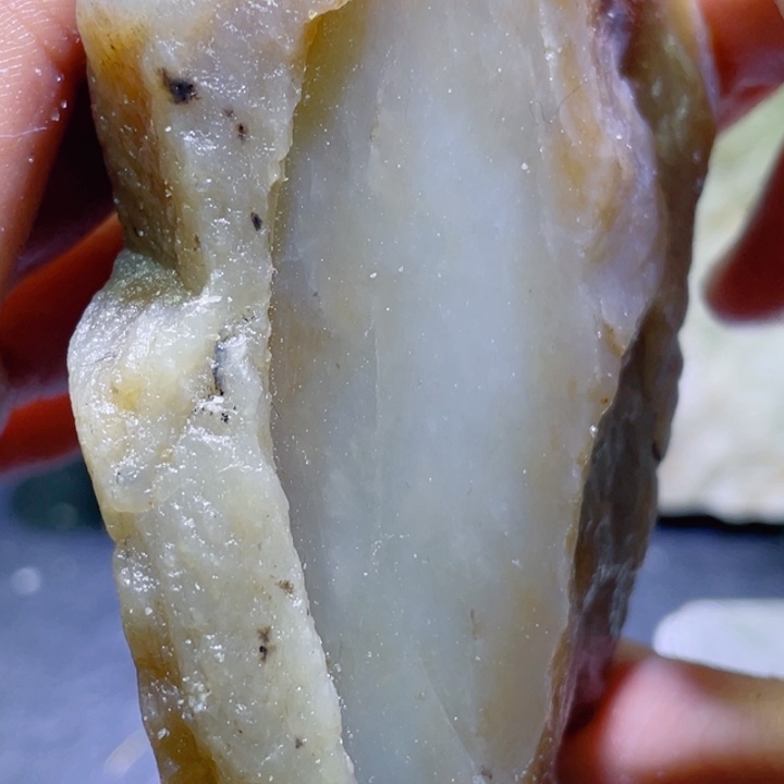 和田玉未镶嵌珠宝半成品