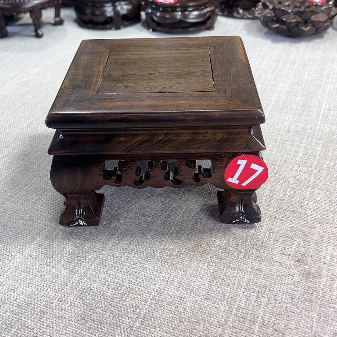红木底座精雕工艺品