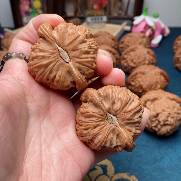 文玩核桃把件?****白狮子45
