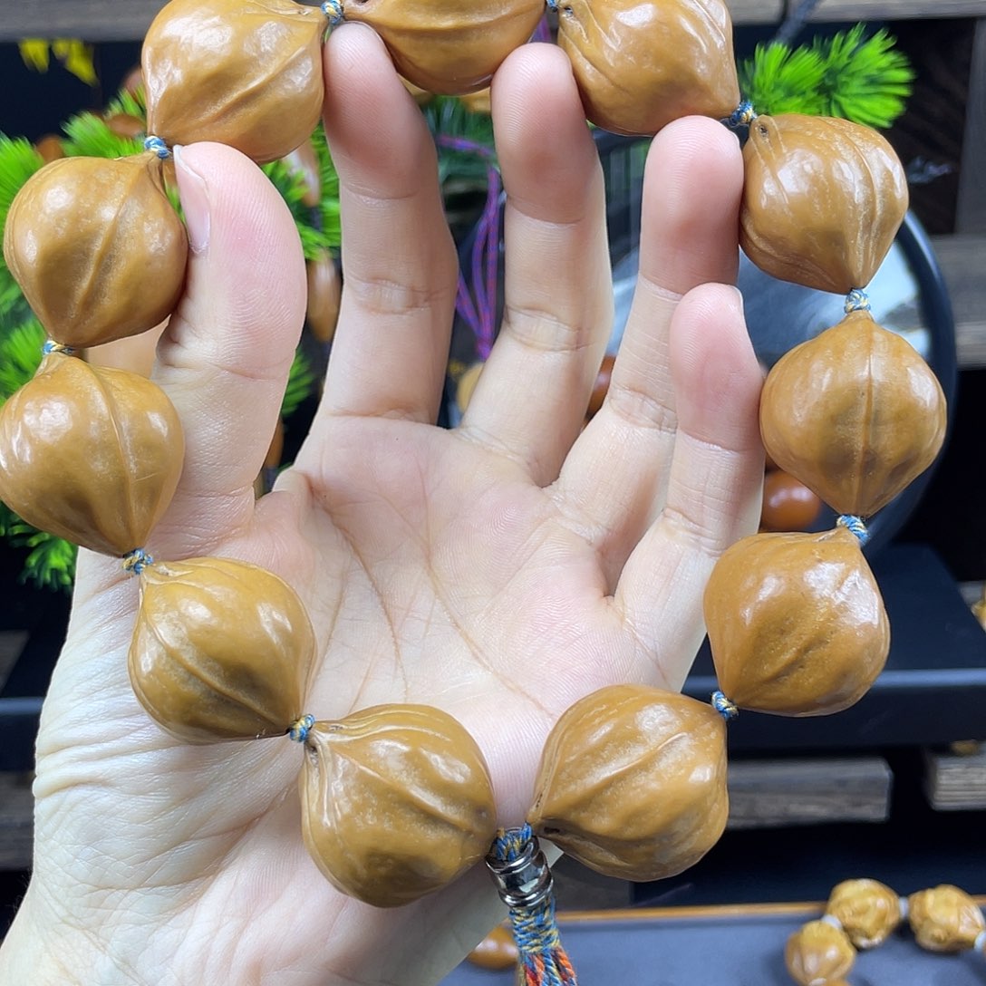 磊***爺吊坠橄榄核008.铁核