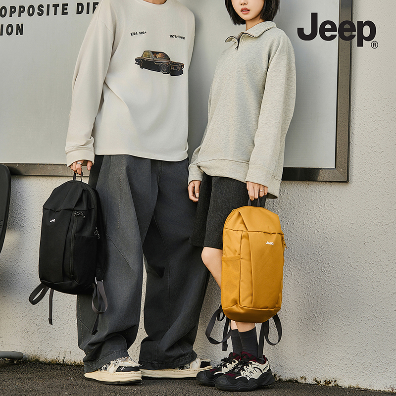 JEEP吉普双肩包背包女书包男徒步骑行登山小背包学生轻便户外小包