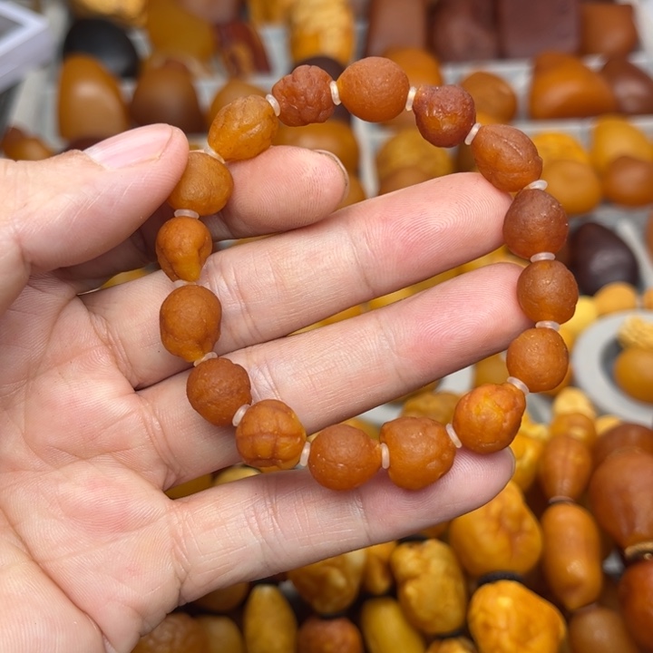 琥珀未镶嵌裸石天然蜜蜡手串