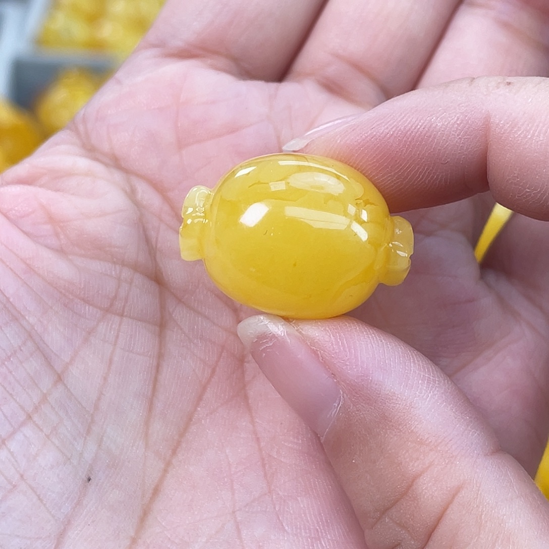 琥珀未镶嵌珠宝奇石h7