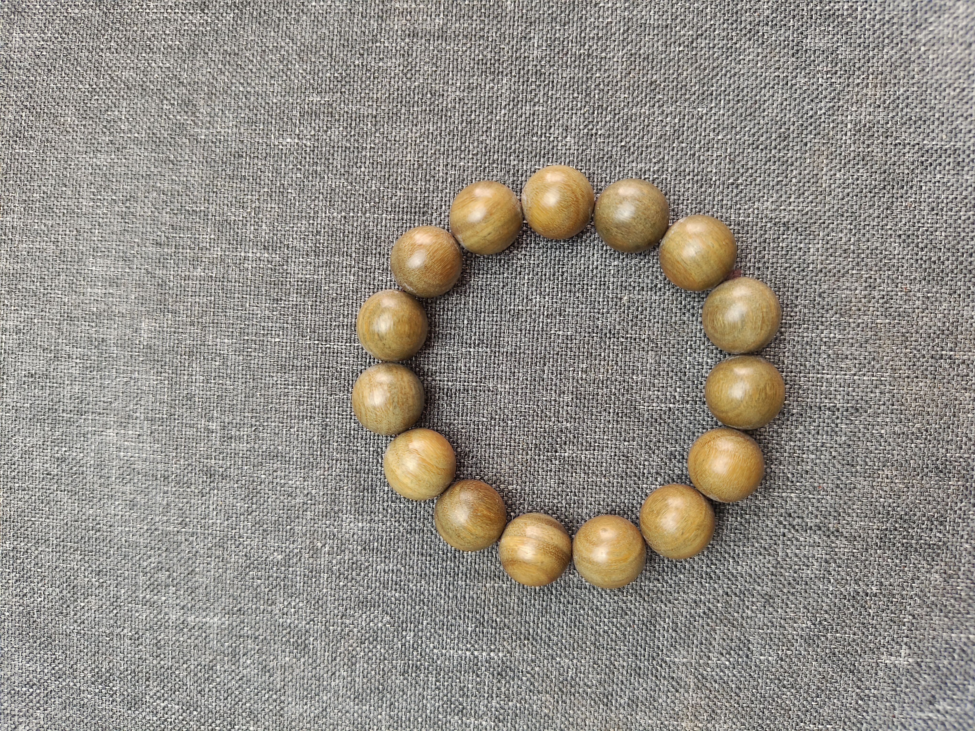 阿根廷绿檀木首串1.5*15颗. 精工细作