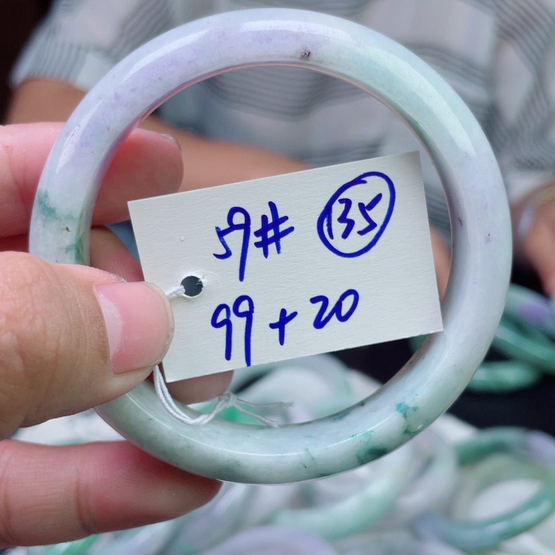 翡翠未镶嵌手镯135