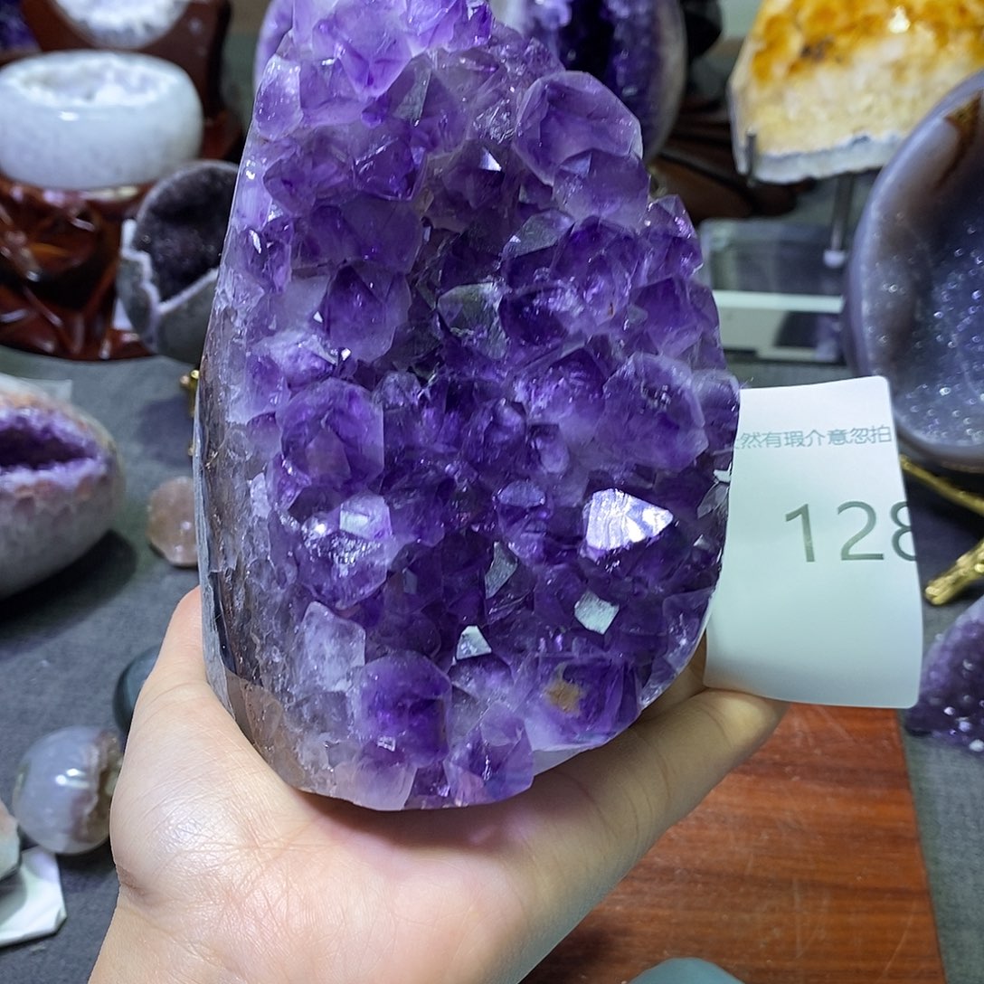 未镶嵌紫晶珠宝半成品