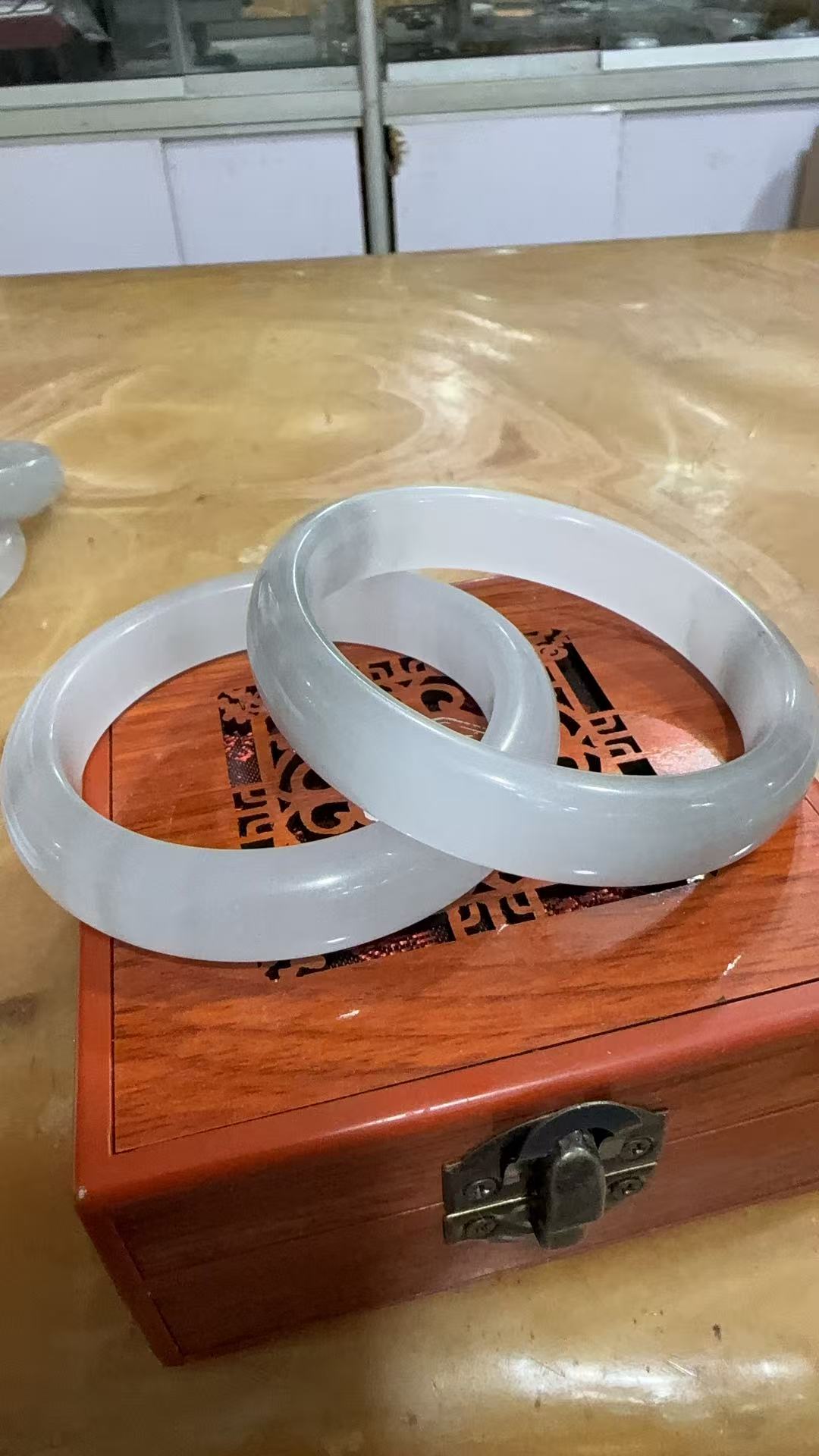 冰透水墨青花王总专属定制玉手镯