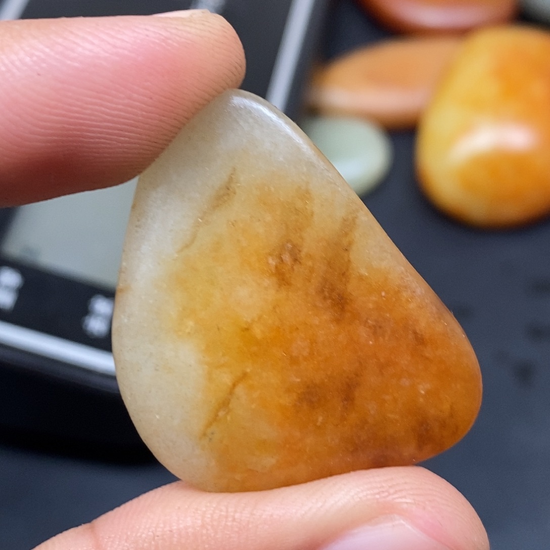 和田玉（糖玉）未镶嵌挂件