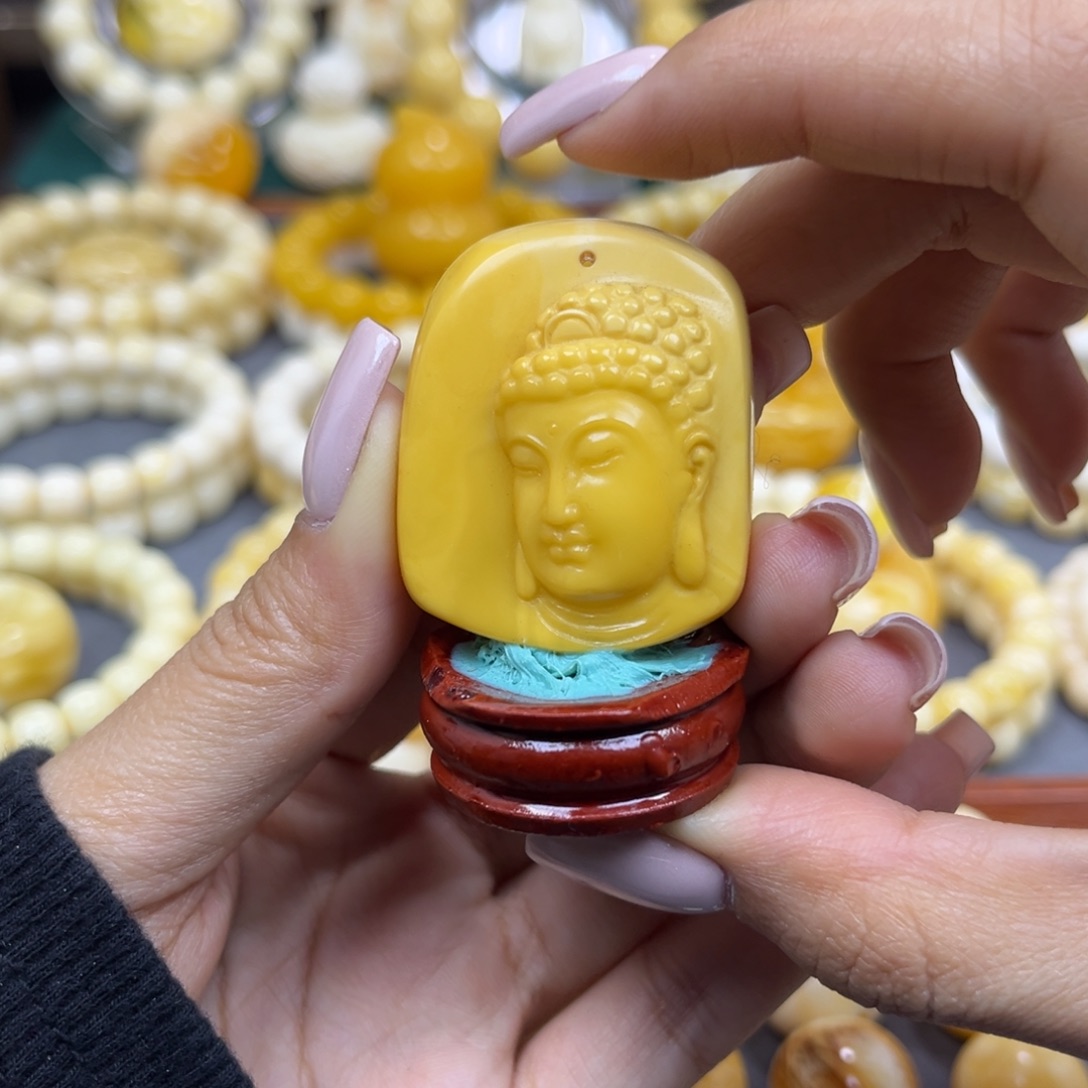 琥珀未镶嵌手串……