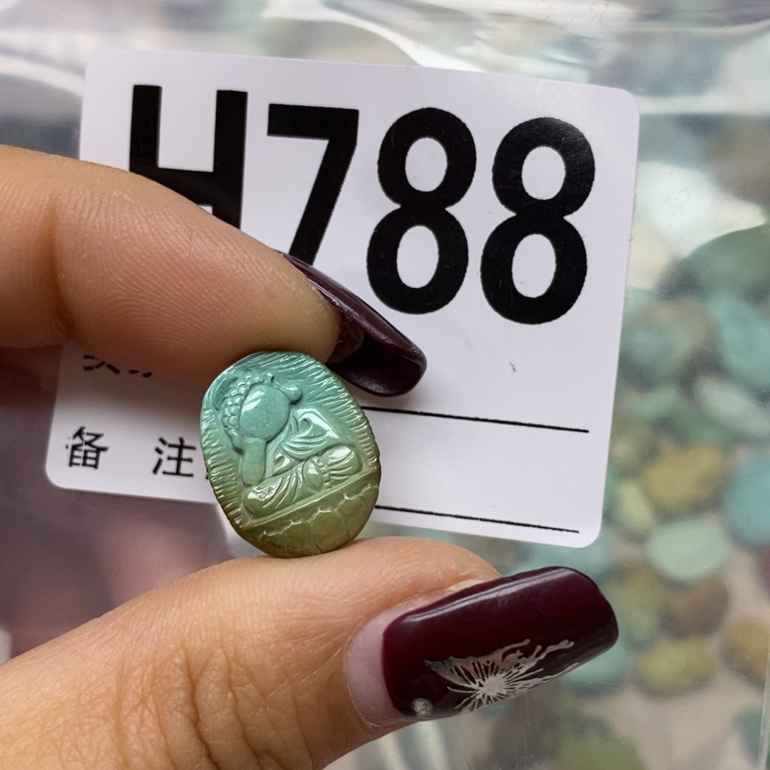 绿松石配饰未镶嵌