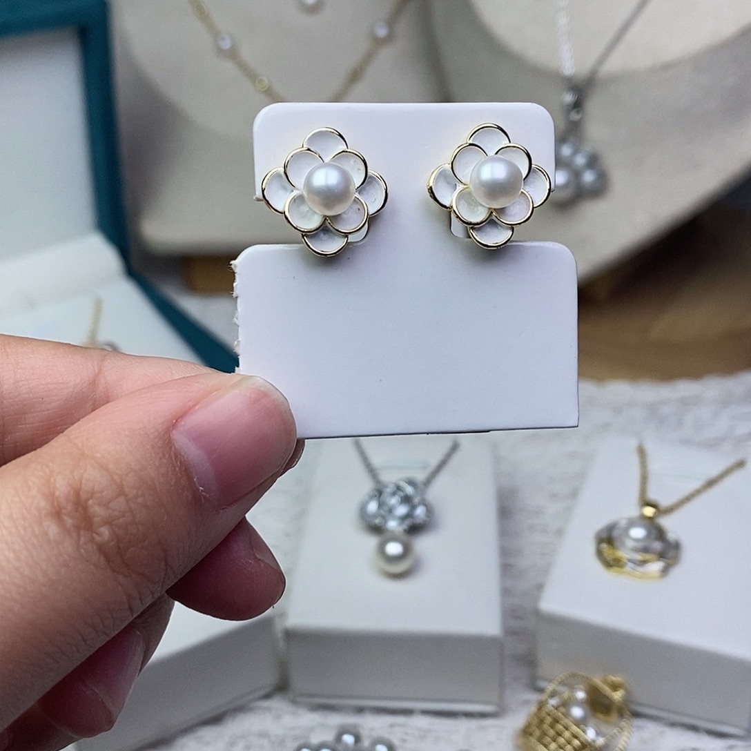 银S925镶嵌淡水珍珠耳饰