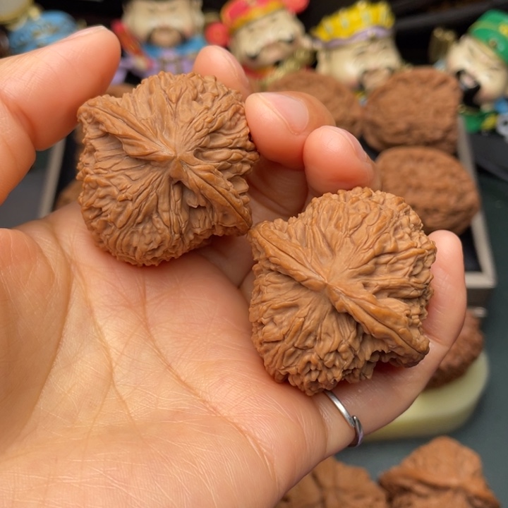 吊坠文玩核桃时*41大克重柱体高炮1237