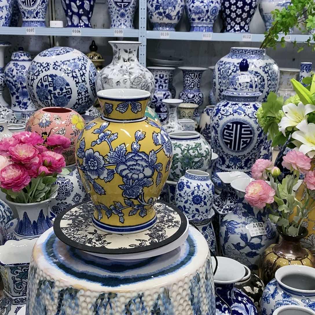 【闪购商品】摆件黄釉花瓶瓷器摆件………………………………