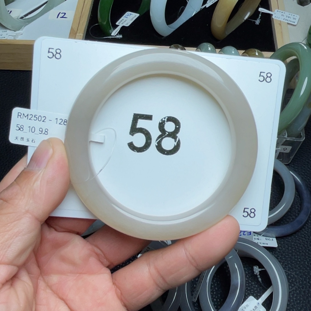 和田玉手镯未镶嵌未*