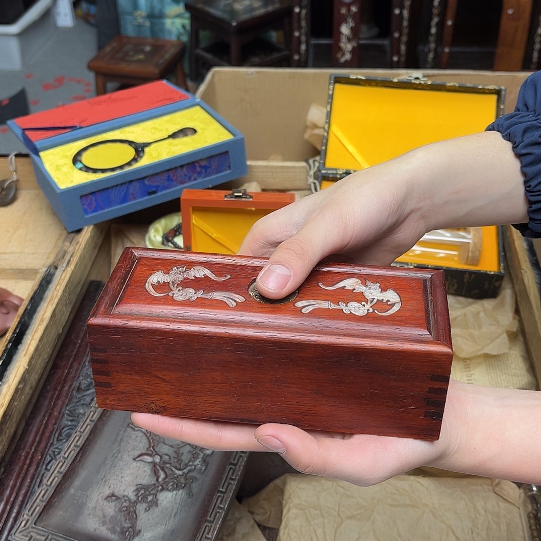 大叶紫檀（黑酸枝木类）