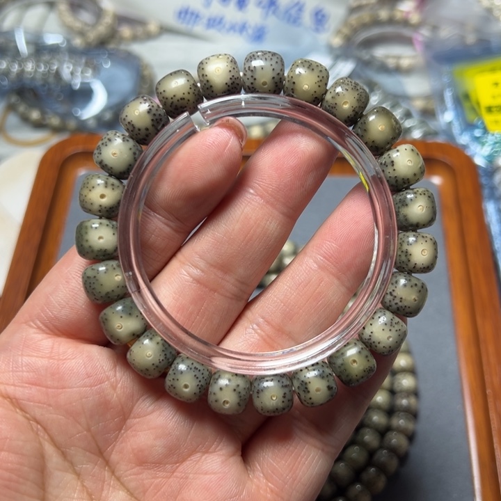 星月菩提手串陌**?石玉10×9糯冰单圈