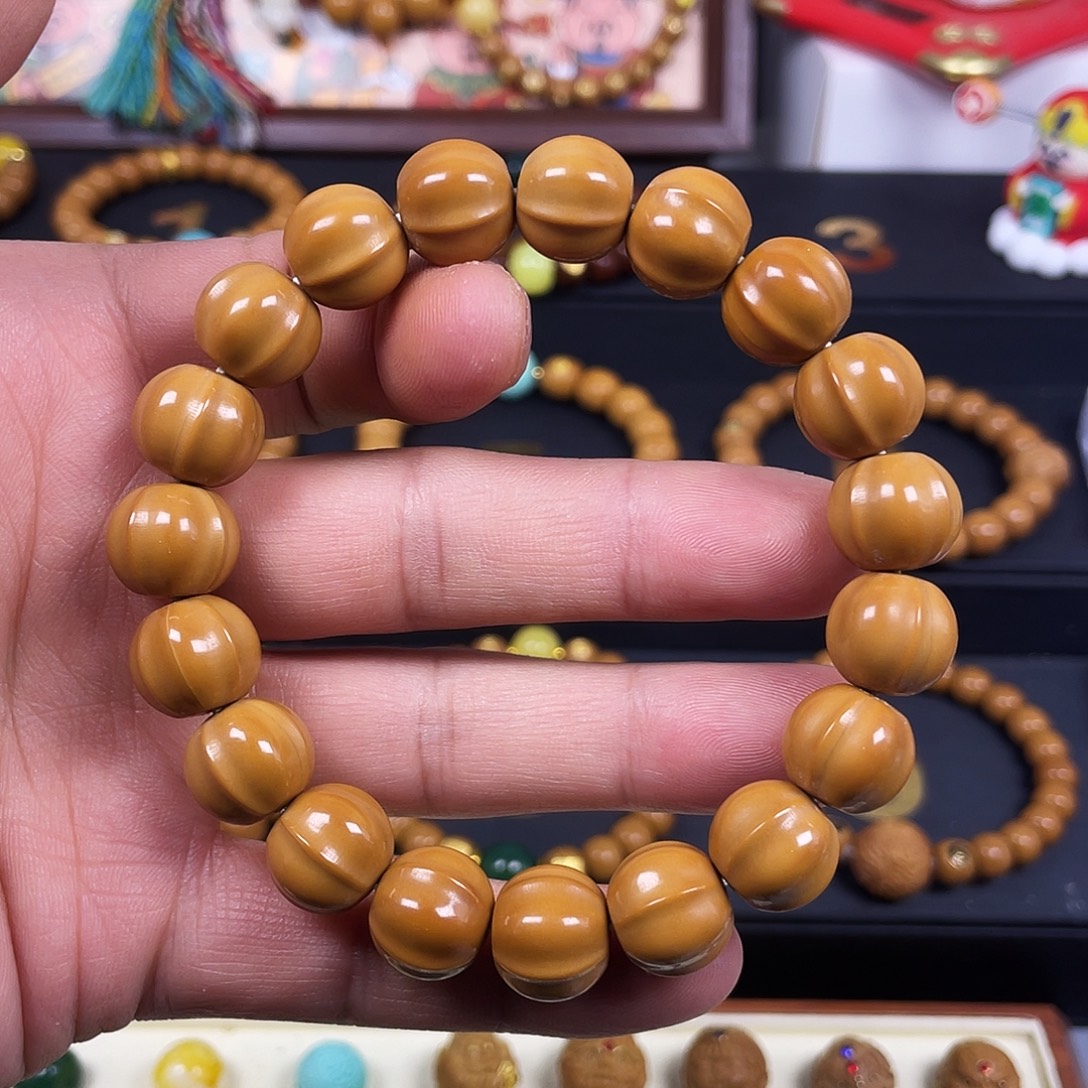 猴头核桃吊坠鲨鱼背大