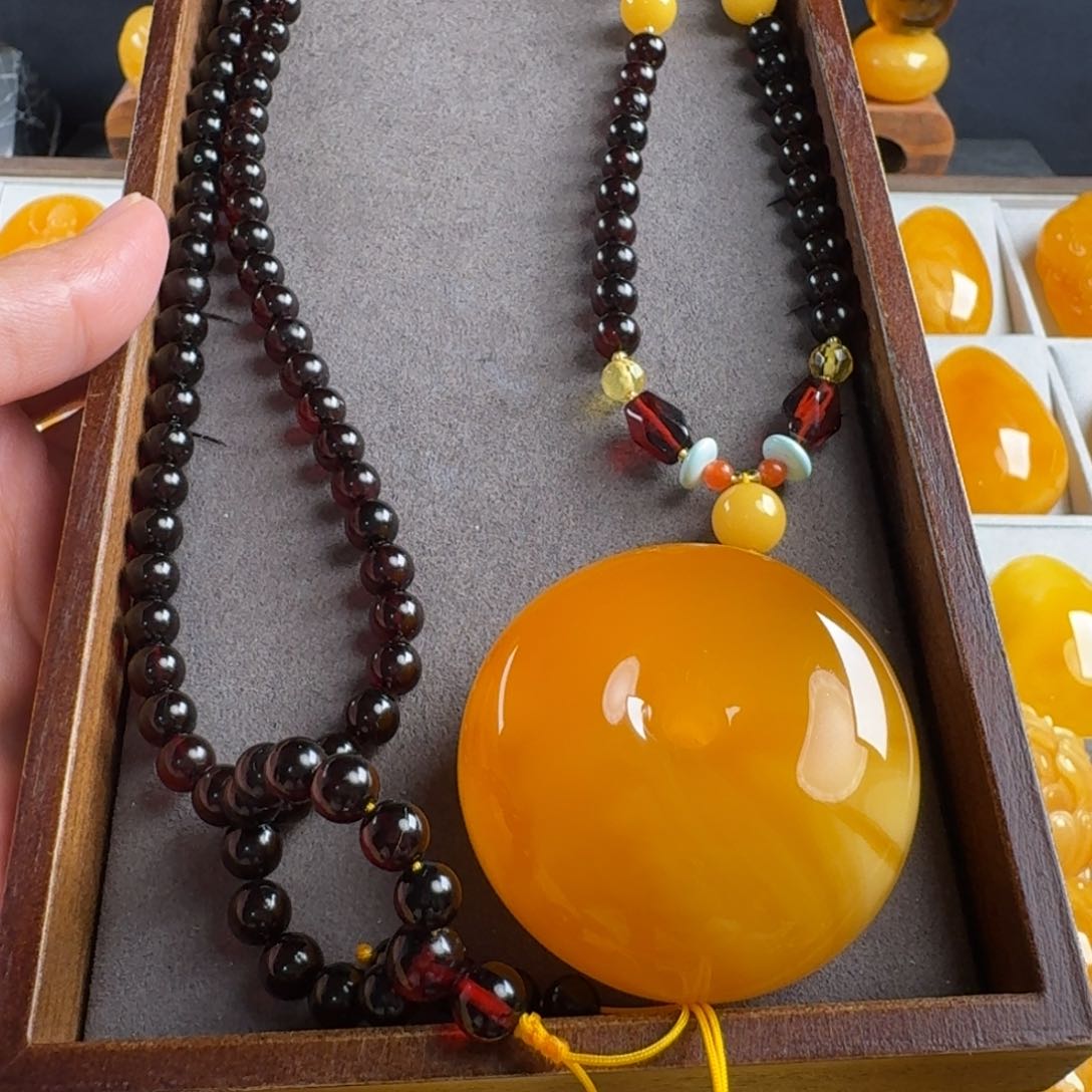 蜜蜡毛衣链未镶嵌