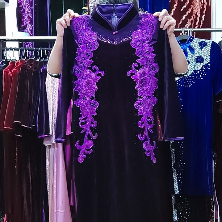 紫色金丝绒领子微透长款贴花旗袍xl120斤2XL130斤