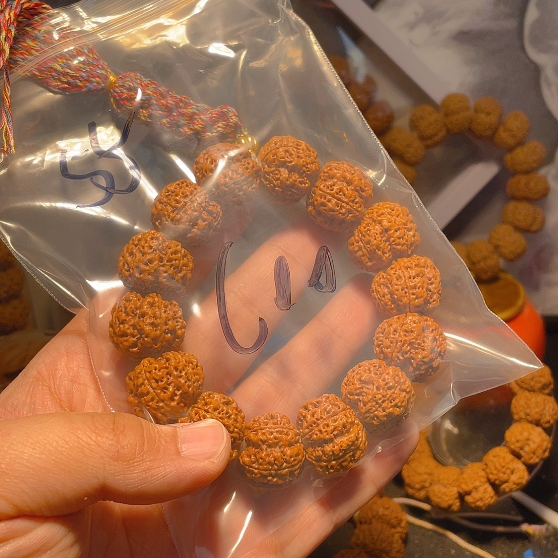 金刚菩提手串无**容蜂窝