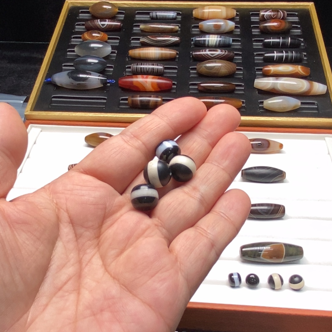 路***德玛瑙/玉髓颈饰未镶嵌