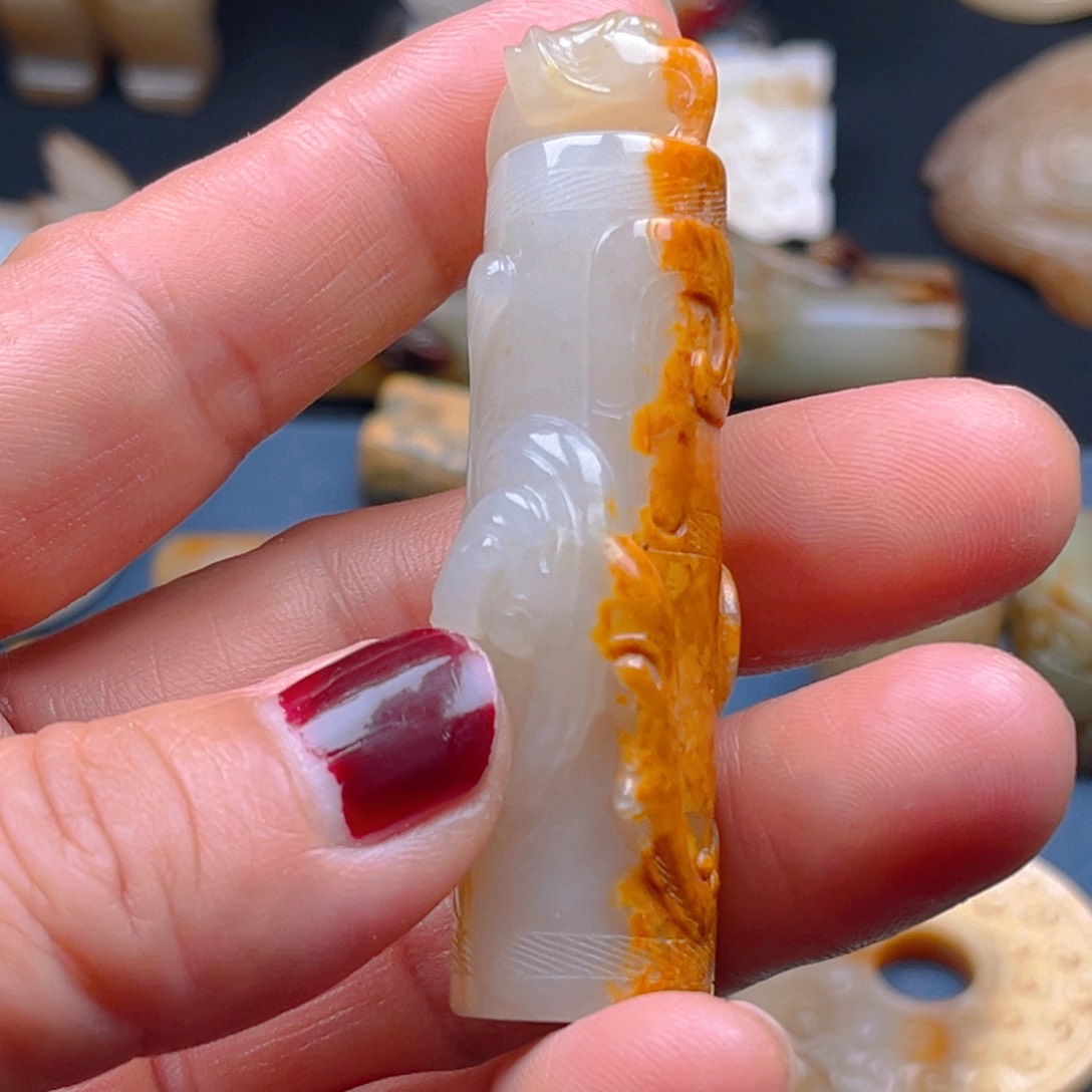 和田玉挂件未镶嵌抖*人