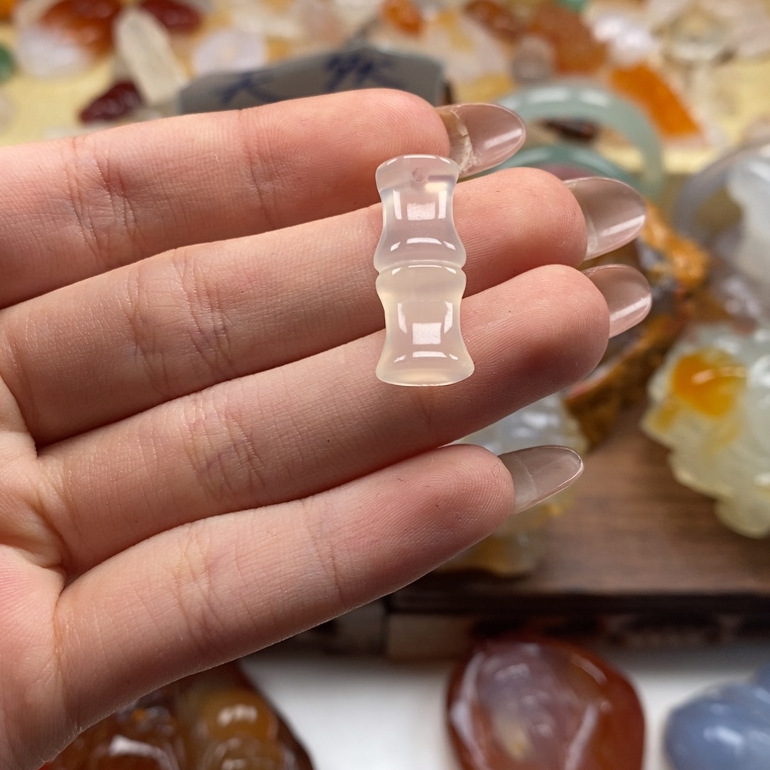 玛瑙/玉髓未镶嵌颈饰