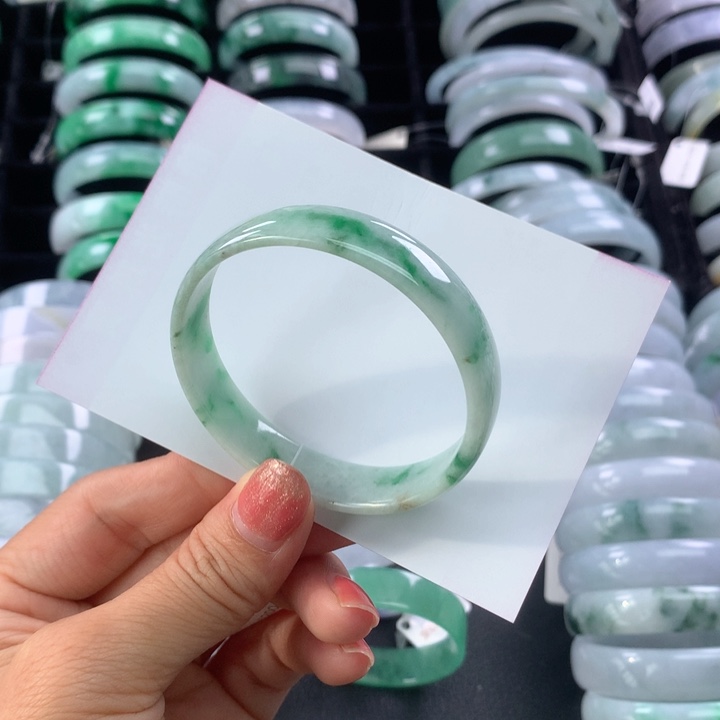 翡翠手镯未镶嵌公主51+