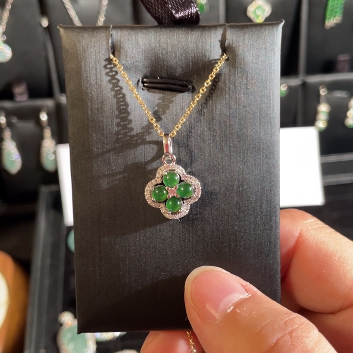 翡翠未镶嵌颈饰天然