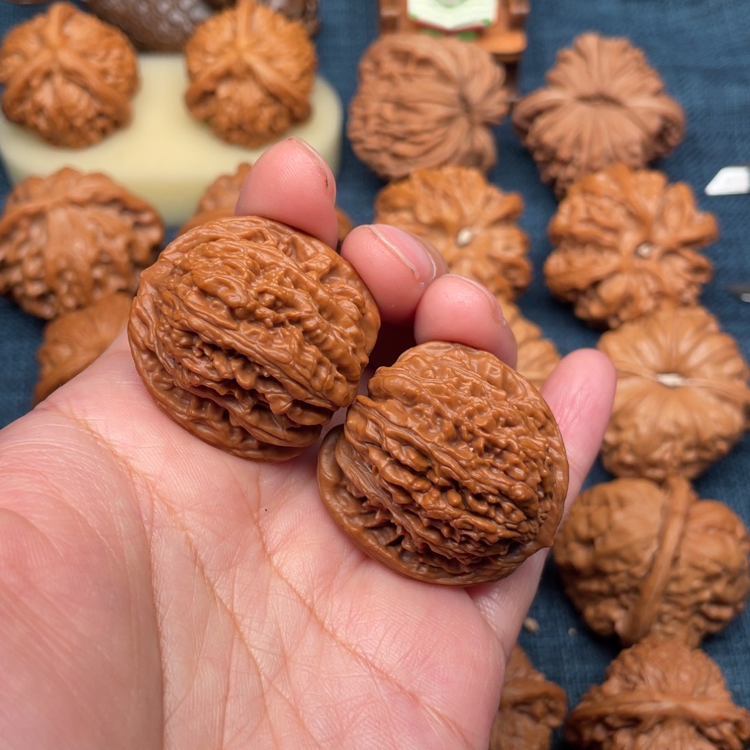 ***文玩核桃把件33全品楼